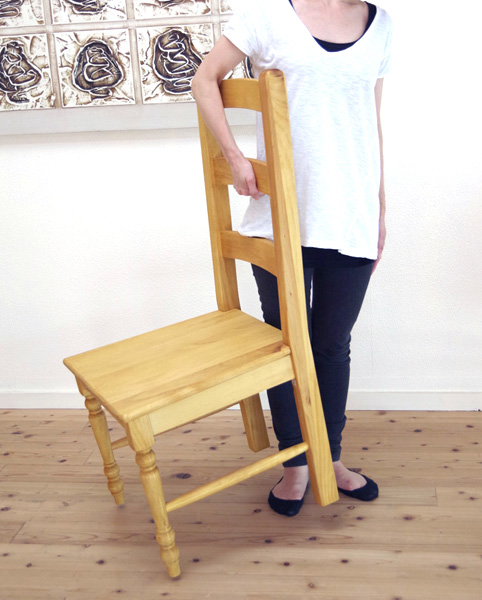 シンプルデザイン家具　ダイニング椅子　