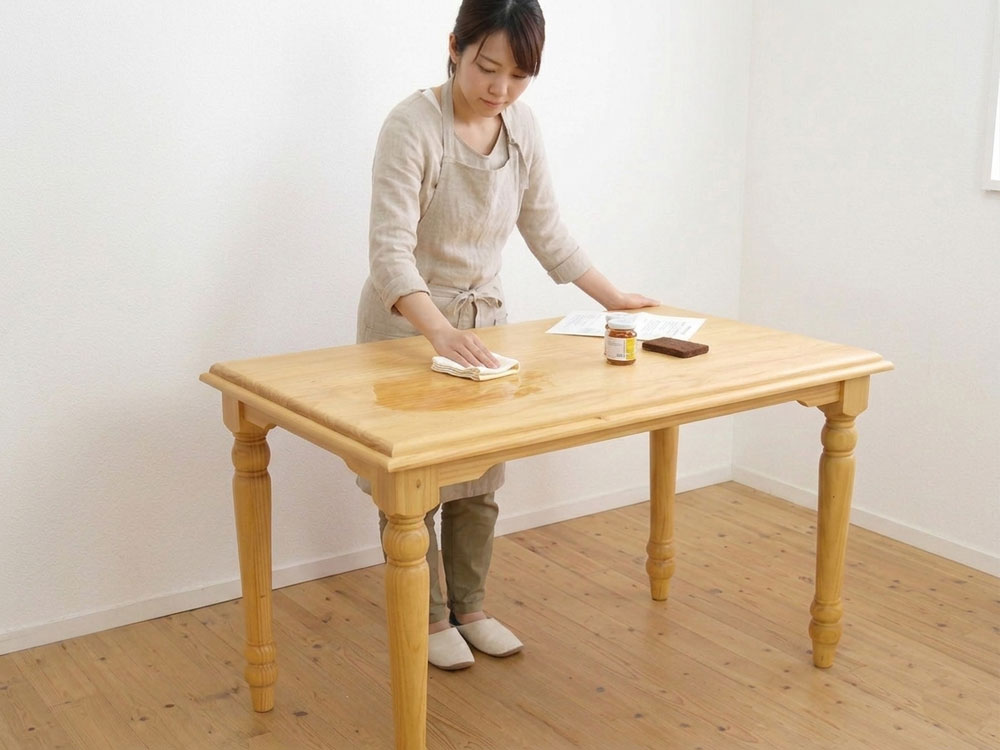 リボスオイルの無垢家具メンテナンス